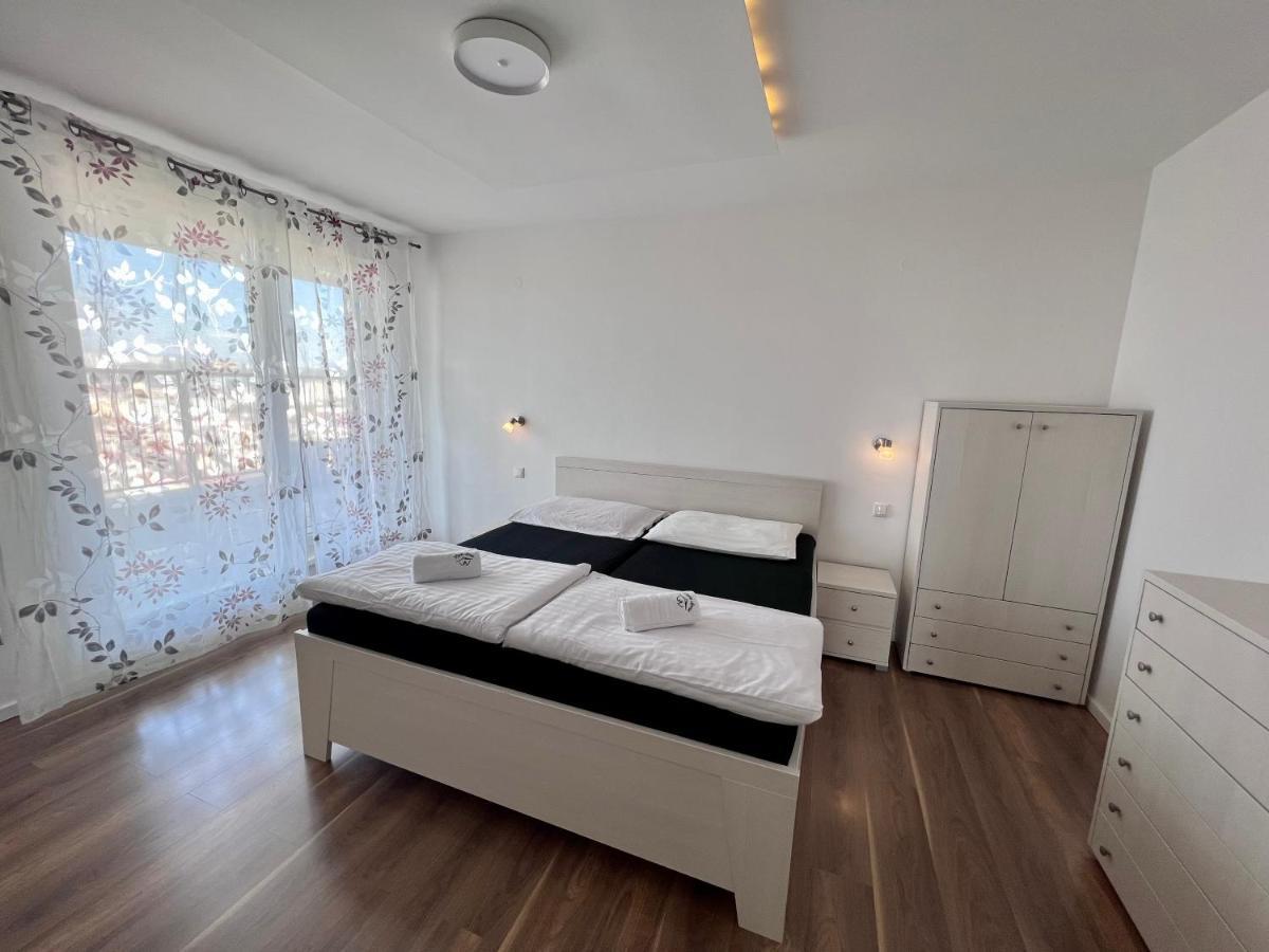 Monte Amnis Kosice Apartment Esterno foto