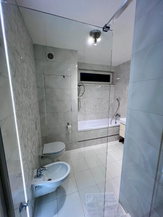 Monte Amnis Kosice Apartment Esterno foto